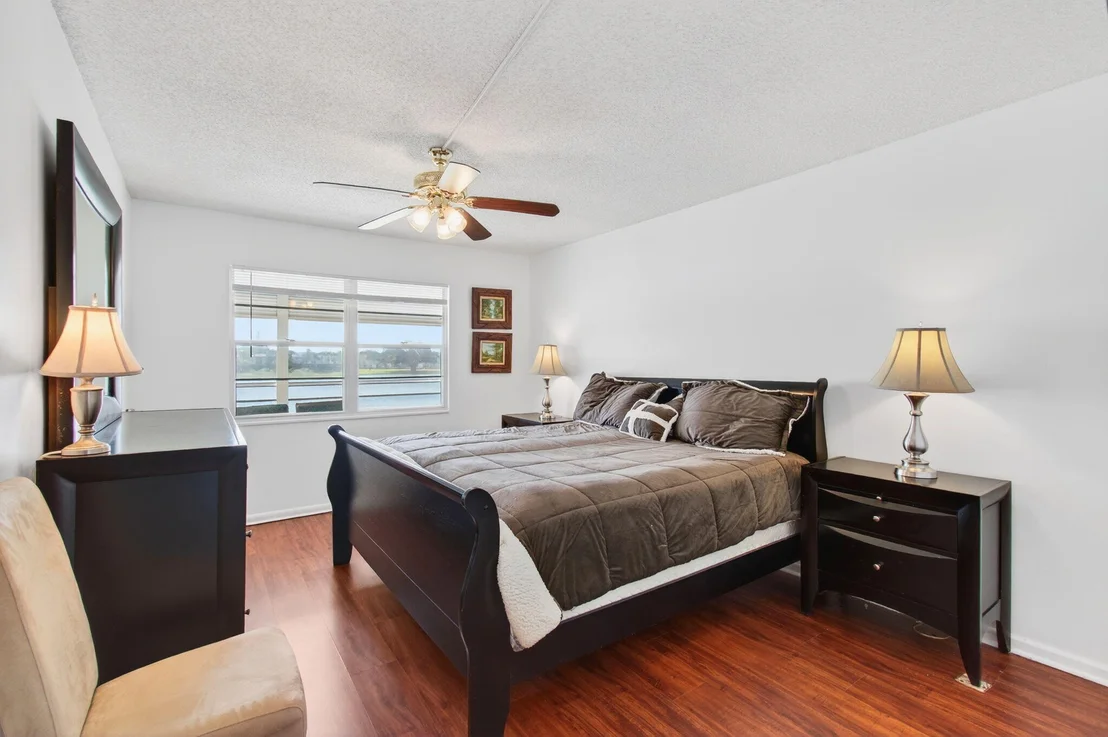 Photo of 2035 Cornwall B