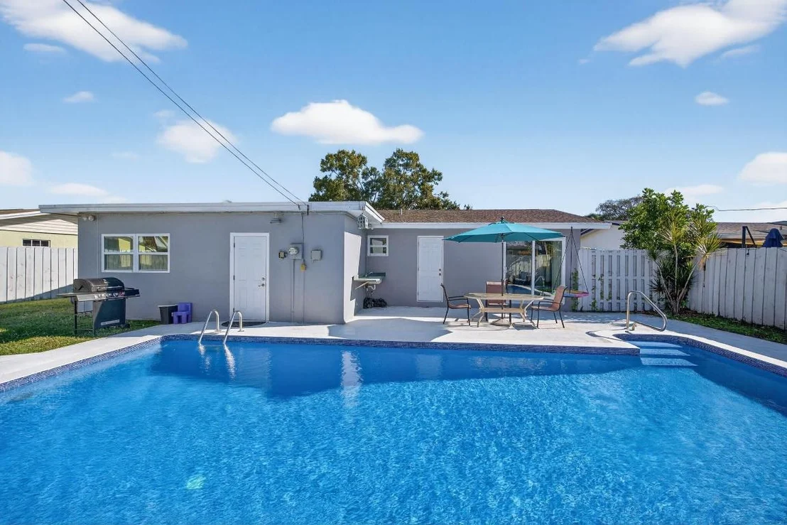 Photo of 511 Iris Avenue
