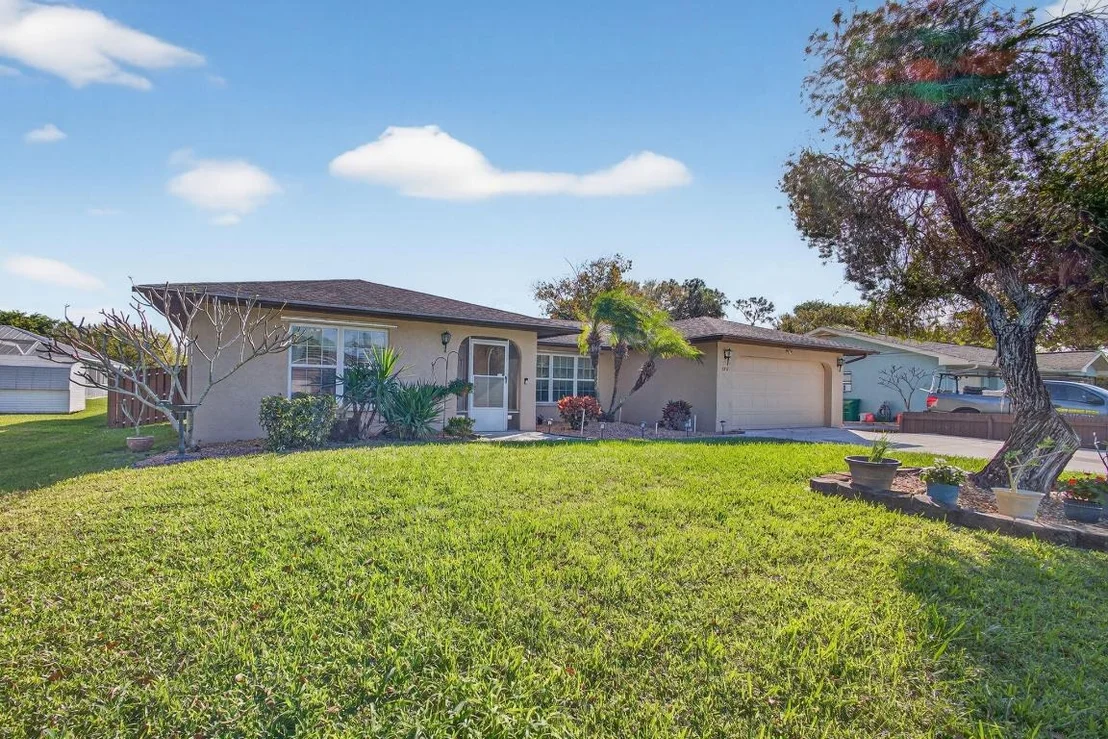 Photo of 5216 Palm Drive