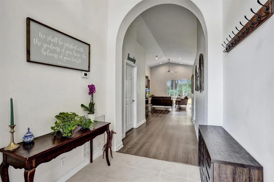 Photo of 6935 SE Twin Oaks Circle