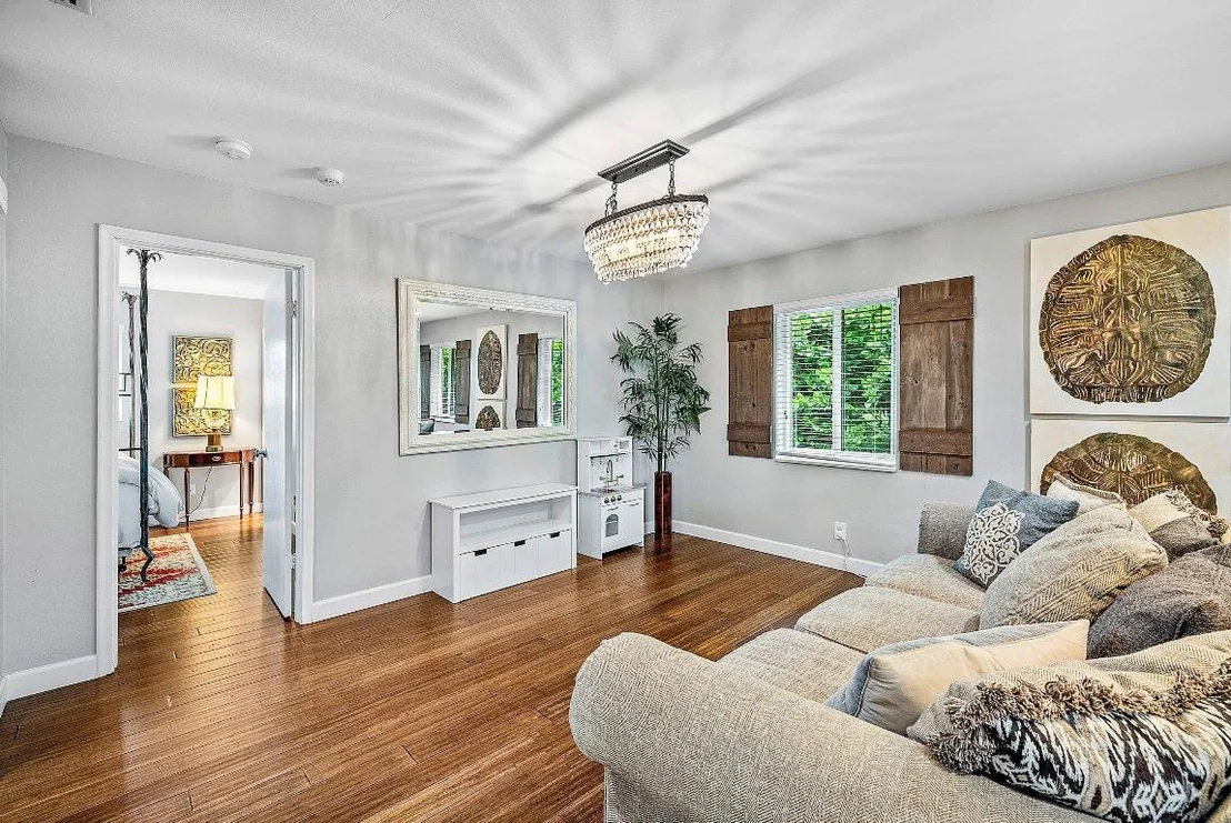 Photo of 3213 Canal Drive
