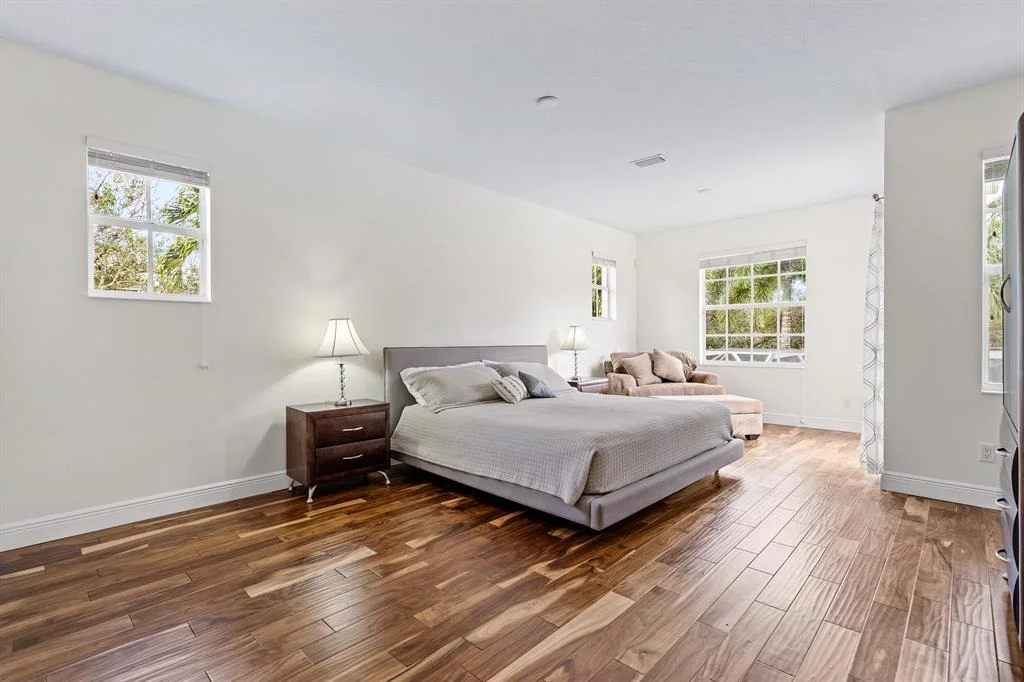 Photo of 4011 Community Drive