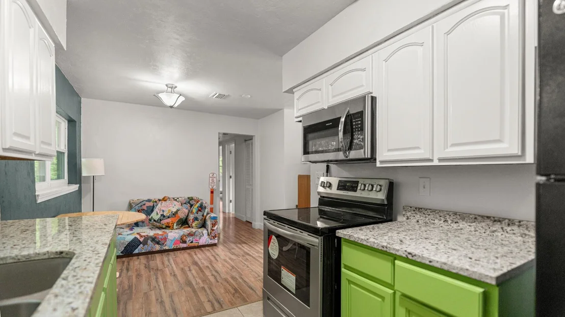 Photo of 1015 SE 10th Terrace