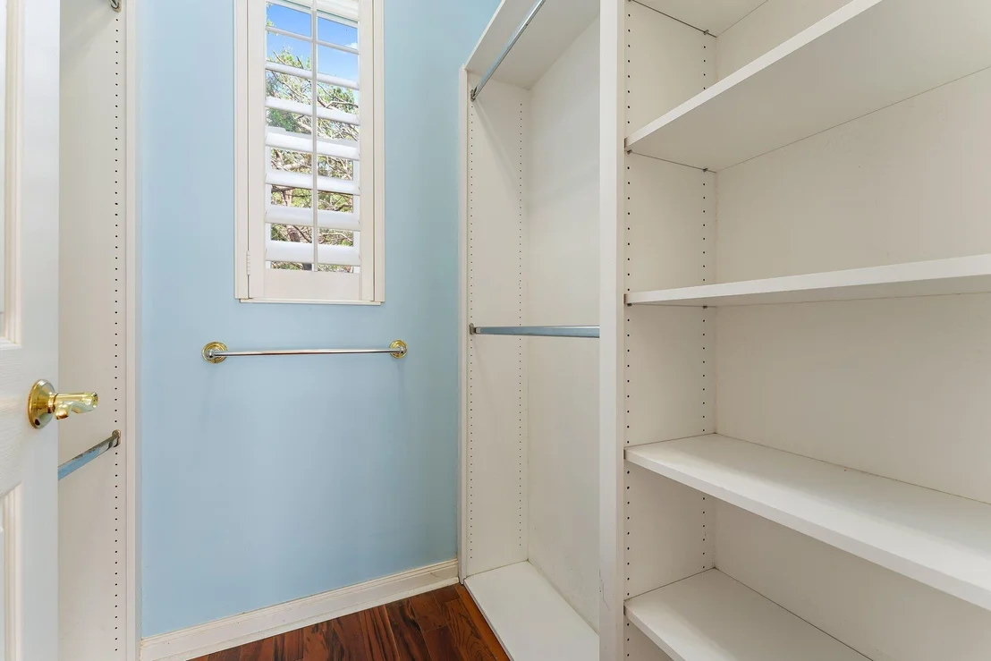 Photo of 215 New Haven Boulevard