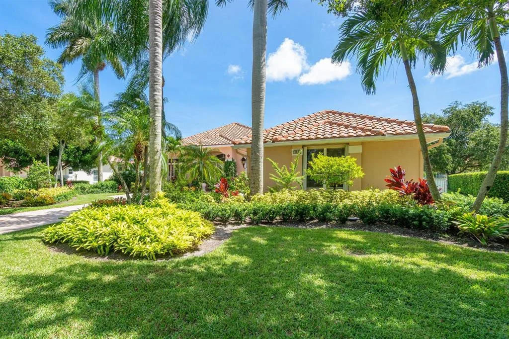 Photo of 113 N River Drive E
