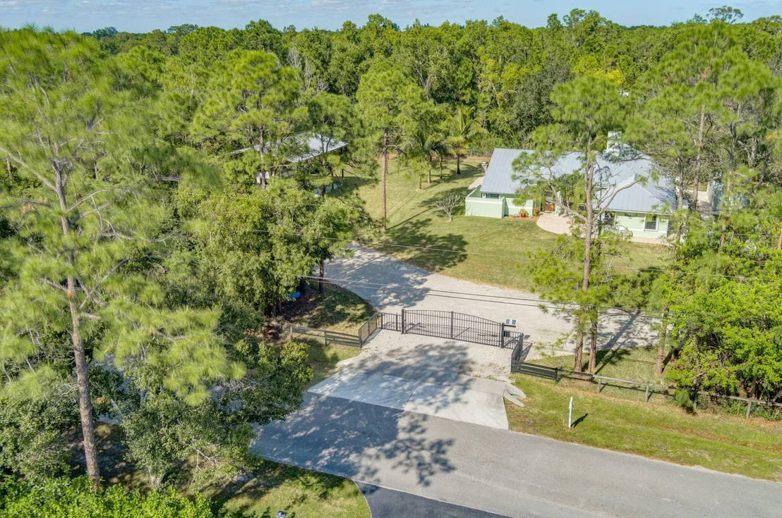 Photo of 16985 Haynie Lane