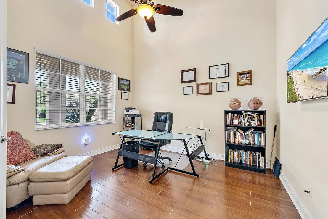 Photo of 168 Manor Circle
