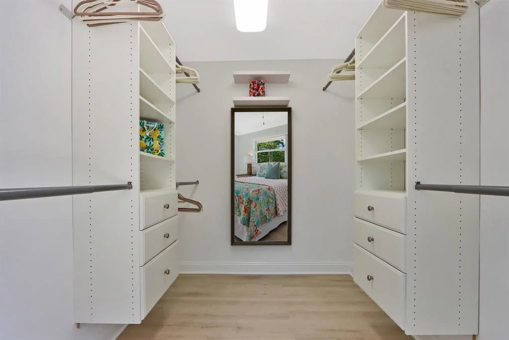Photo of 521 Sunset Way