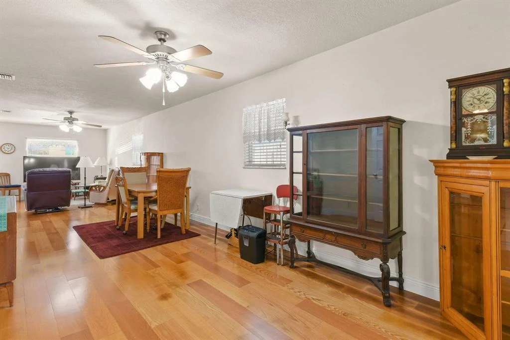 Photo of 305 5th Street