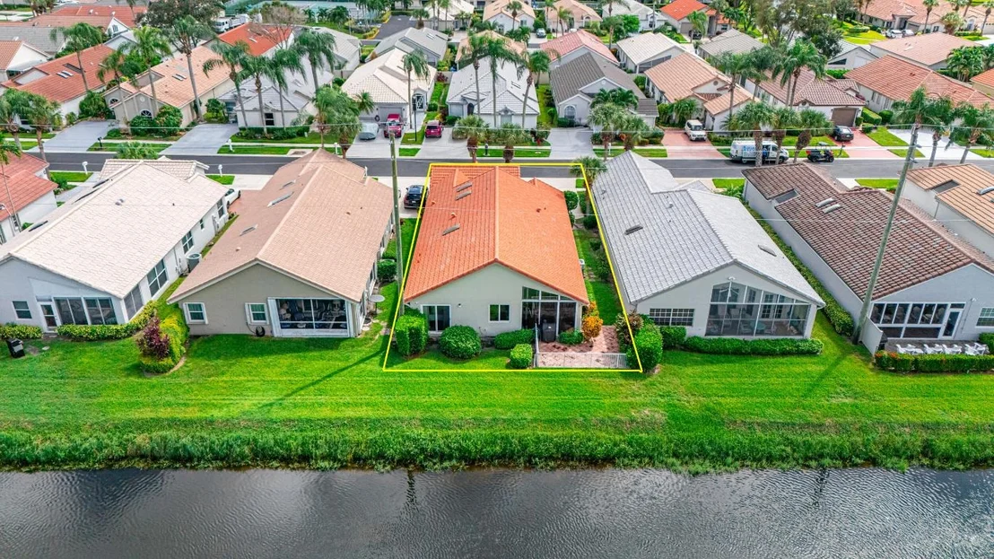 Photo of 6087 Bay Isles Drive