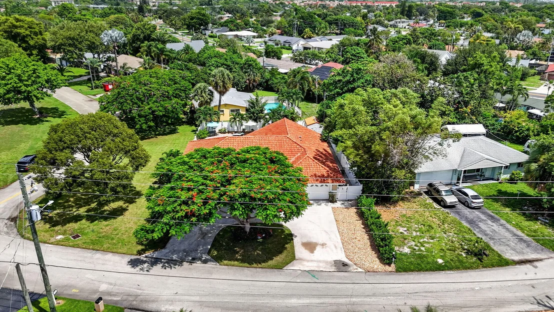 Photo of 703 AVOCET Road