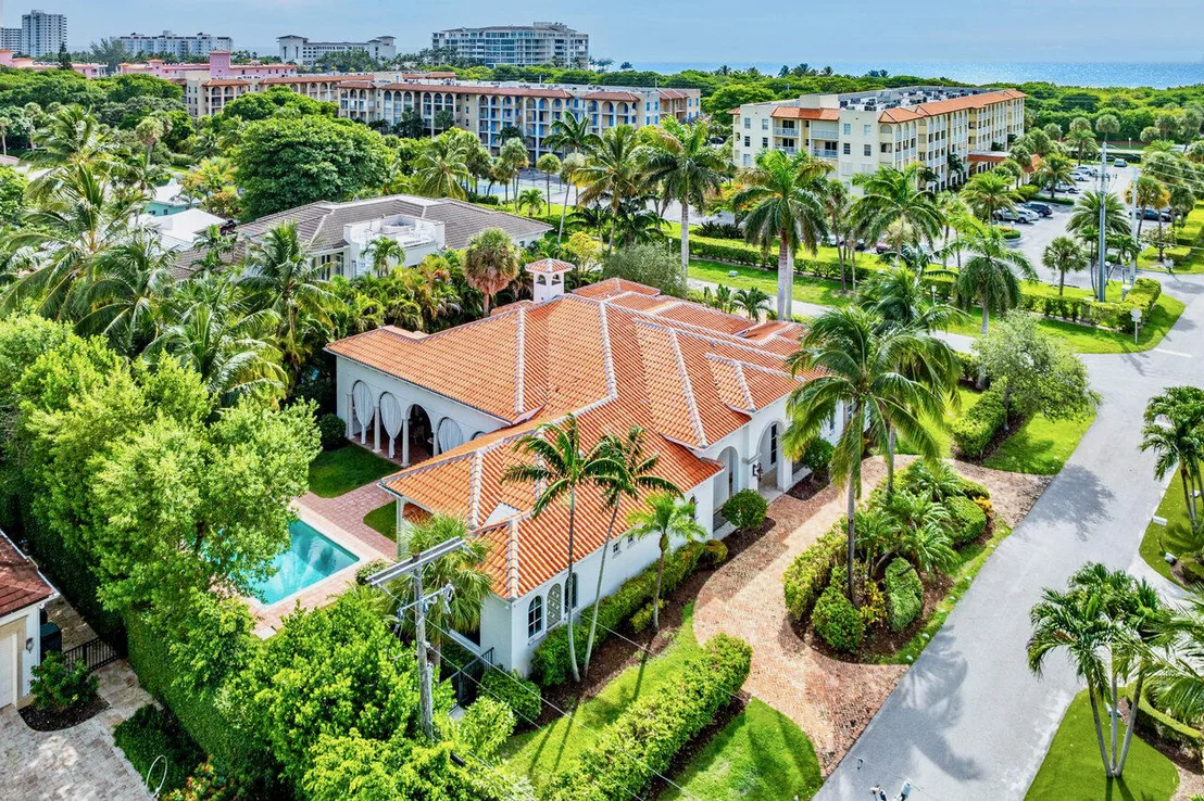 Photo of 1191 Banyan Road