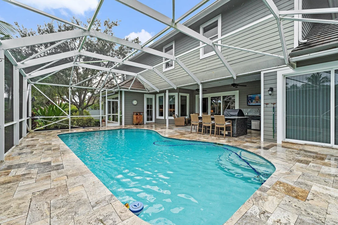 Photo of 18647 SE Lakeside Way