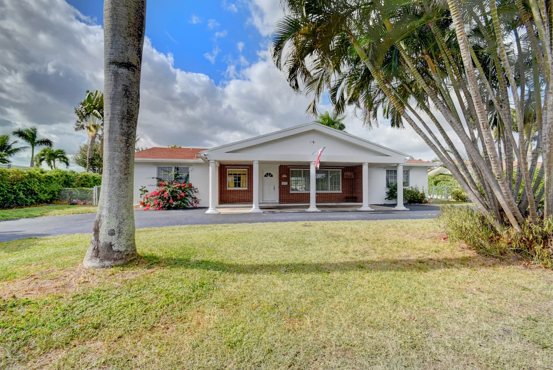 Photo of 7071 Pine Tree Lane