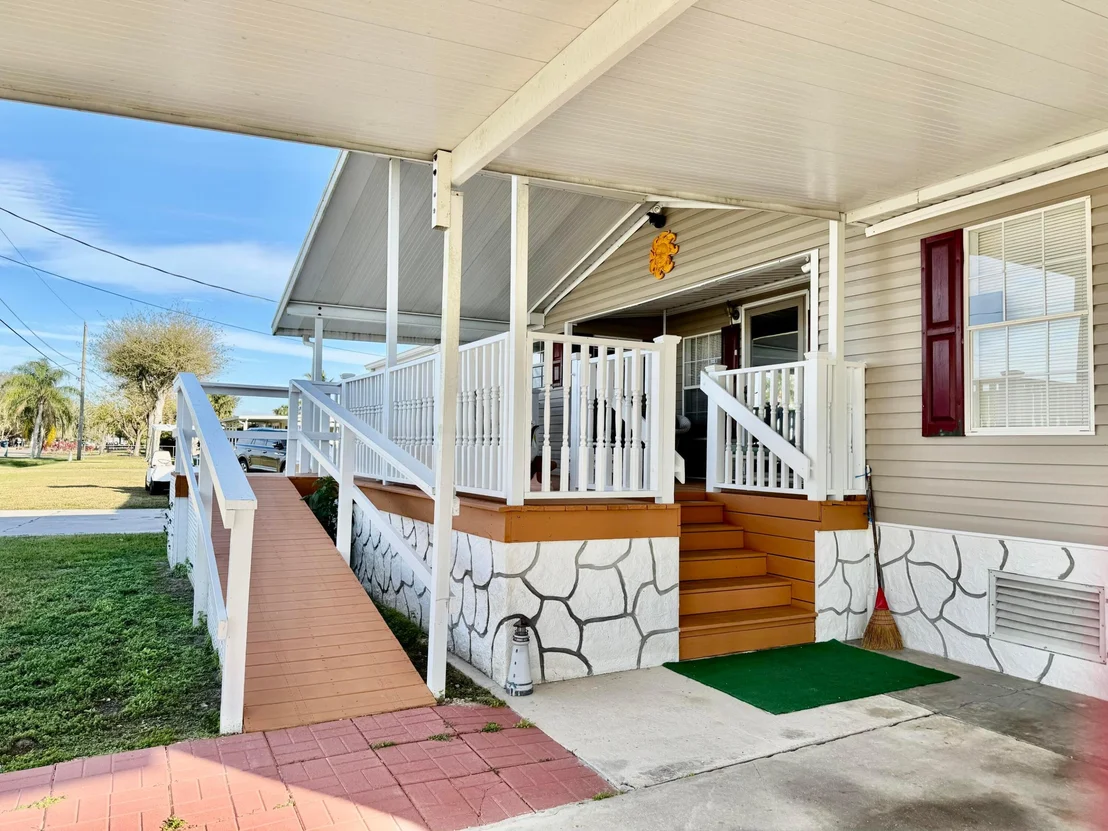 Photo of 2132 SE 29th Street