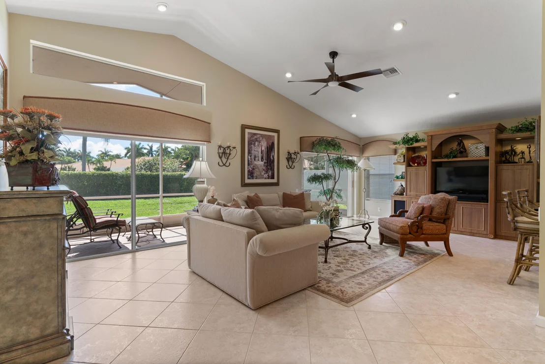 Photo of 6738 Sherbrook Drive