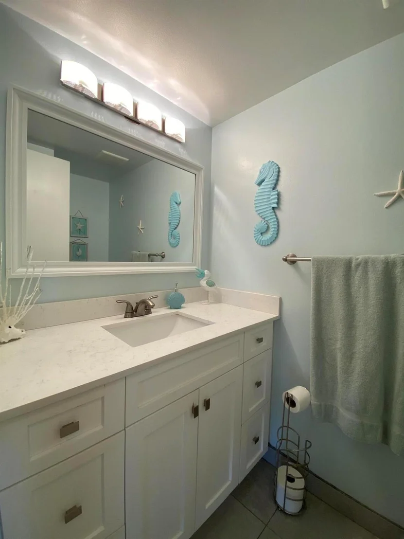 Photo of Unit D1 at 302 Pine Ridge Circle