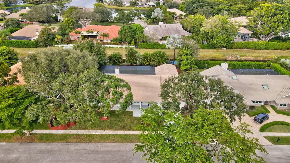 Photo of 3065 Saint James Drive