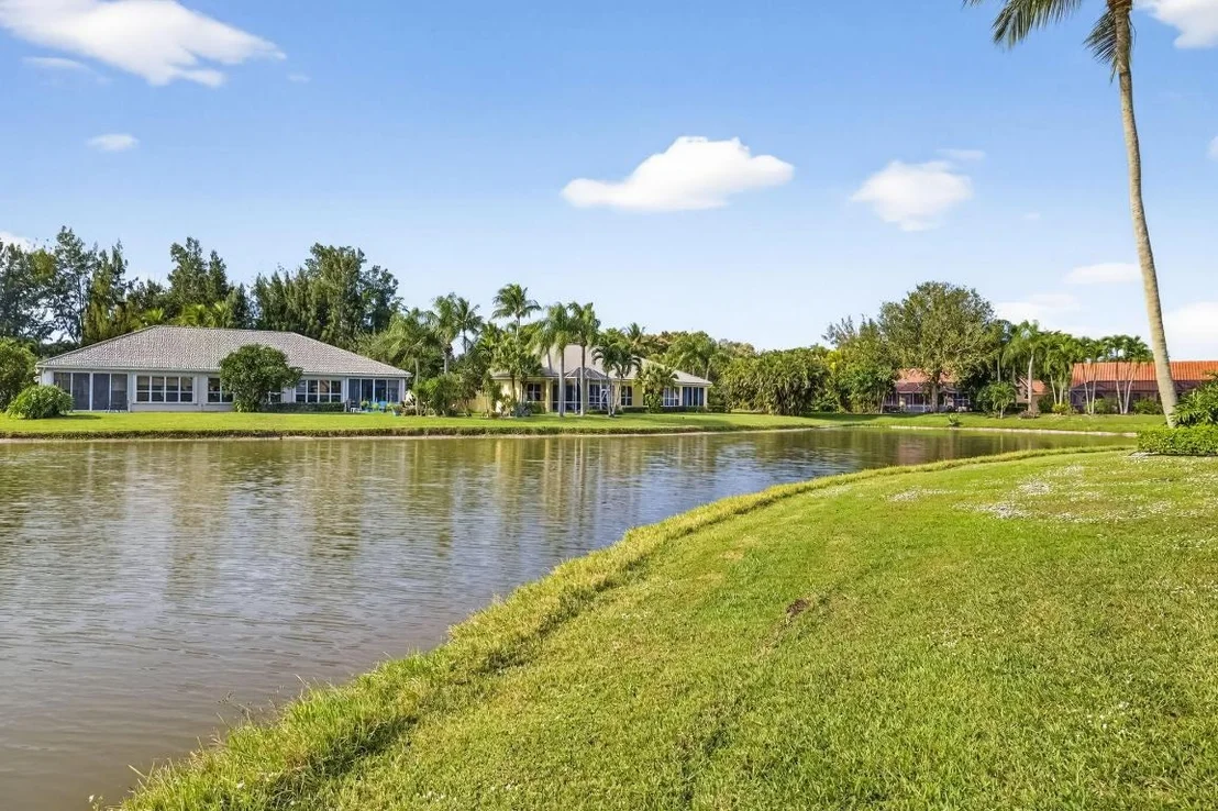 Photo of 7669 Rockford Road