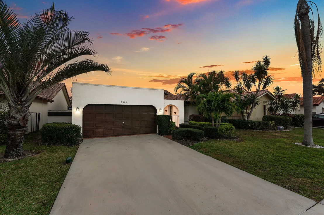 Photo of 7587 Solimar Circle