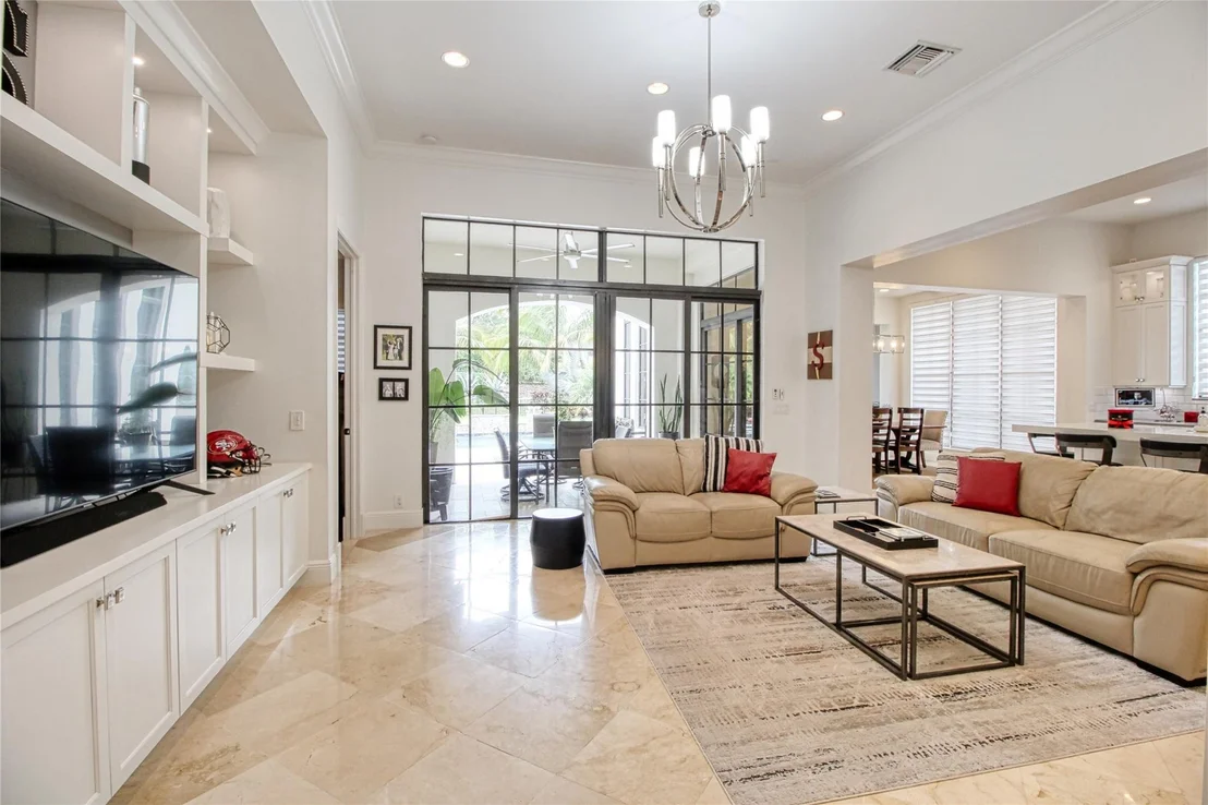 Photo of 9481 Eden Manor