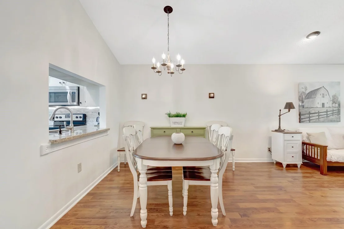 Photo of 4336 Palm Forest Drive