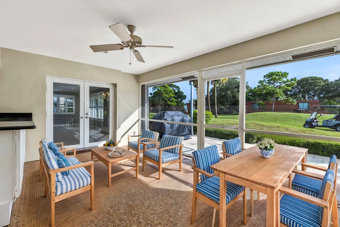 Photo of 3210 Lakeview Drive