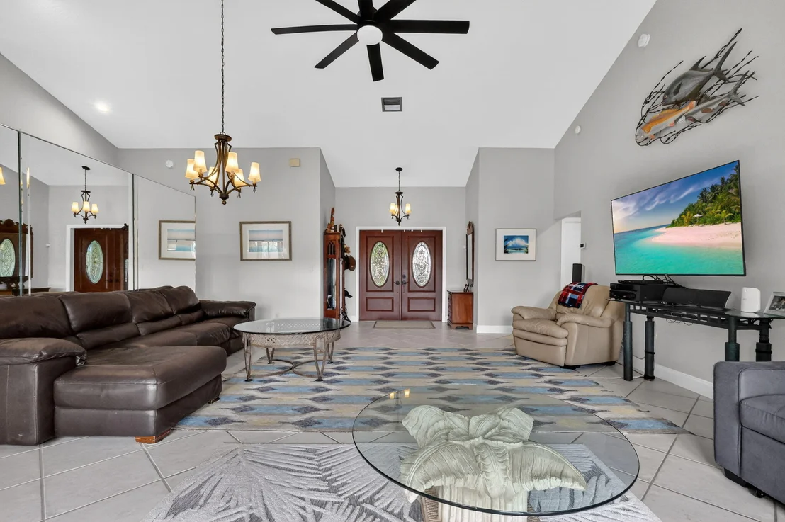 Photo of 5875 Sun Pointe Circle