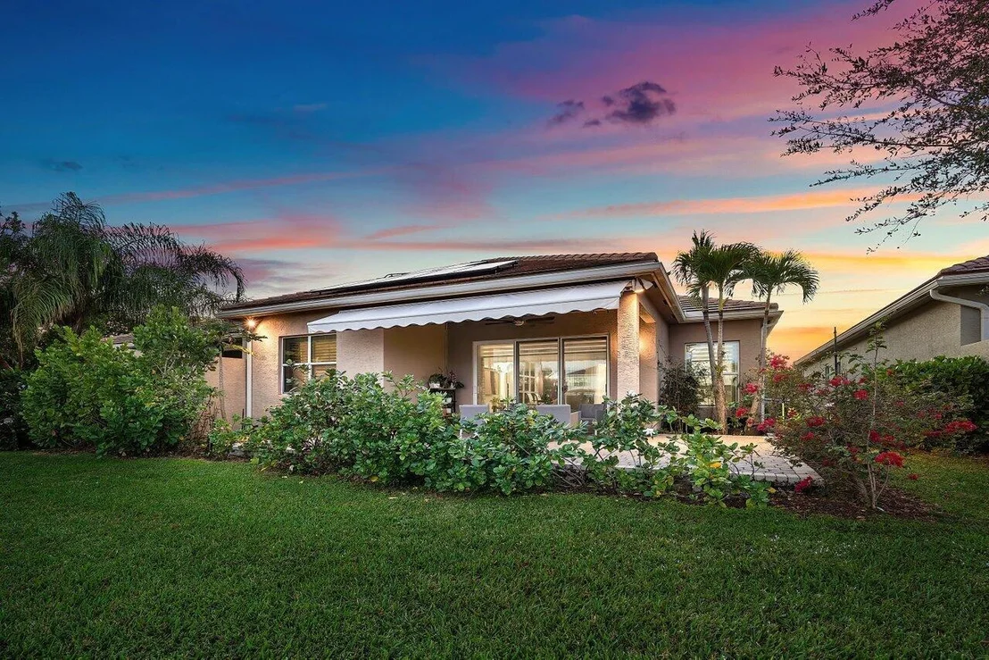 Photo of 15434 Blue River Road