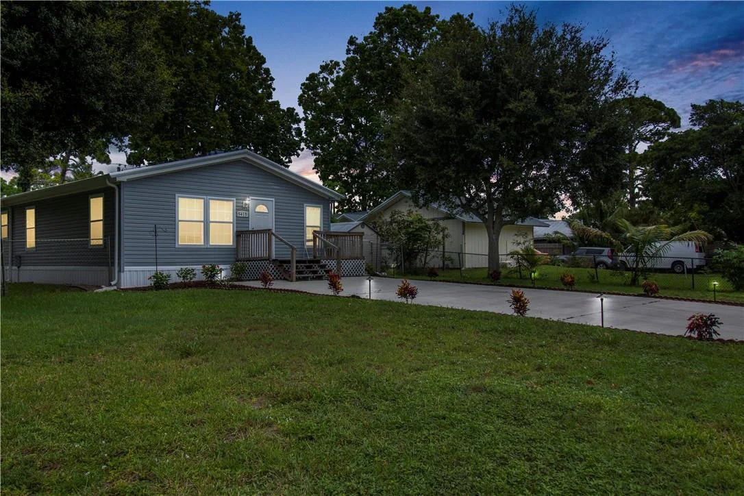 Photo of 5415 Sunrise Boulevard