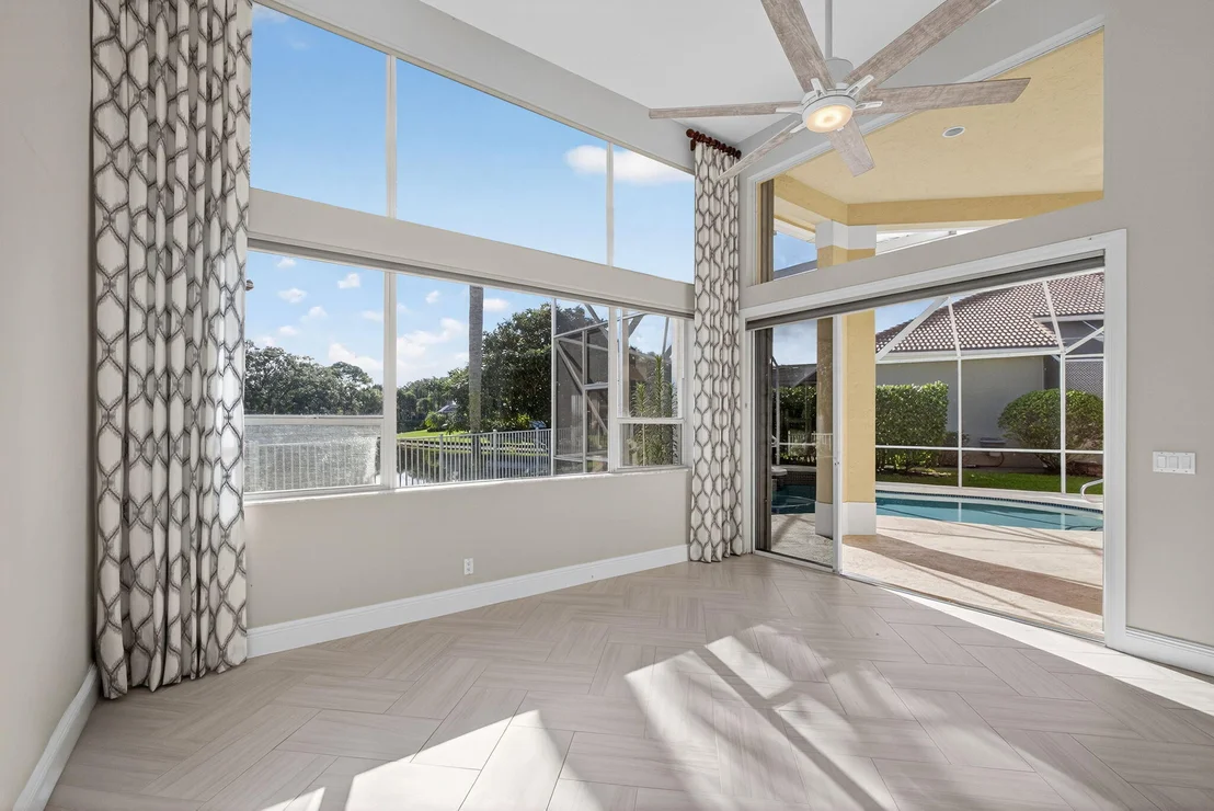 Photo of 111 N River Drive W