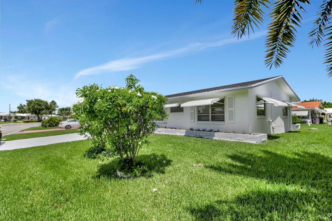 Photo of 4805 Mainland Drive