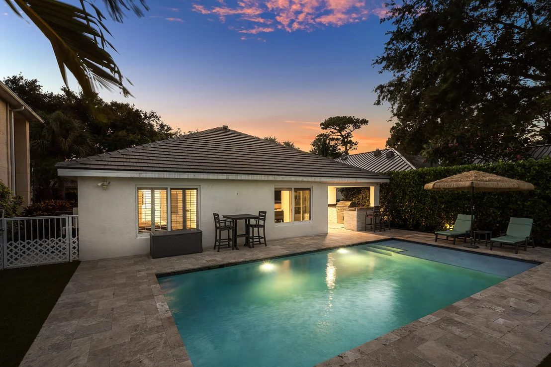 Photo of 583 Canoe Point