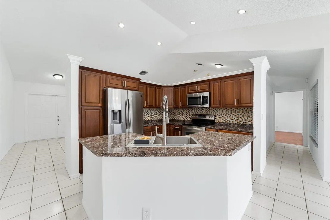 Photo of 9216 Sun Pointe Drive