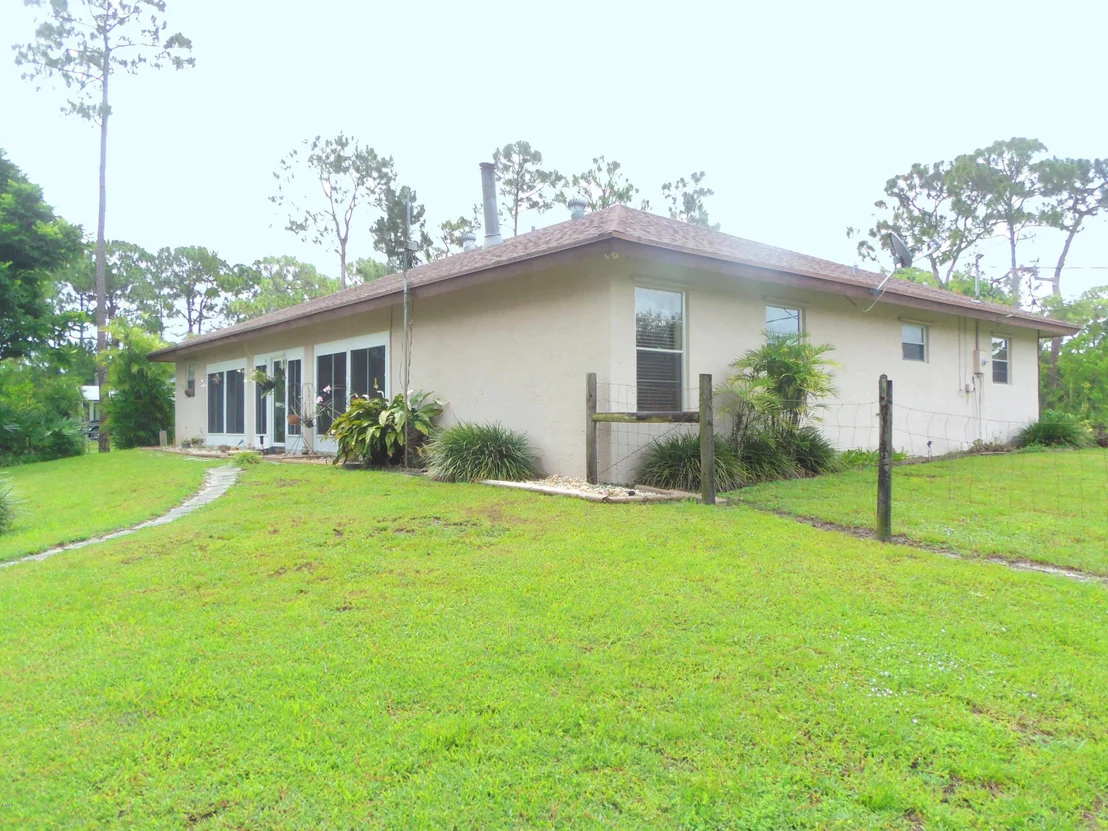 Photo of 12859 Sunset Boulevard