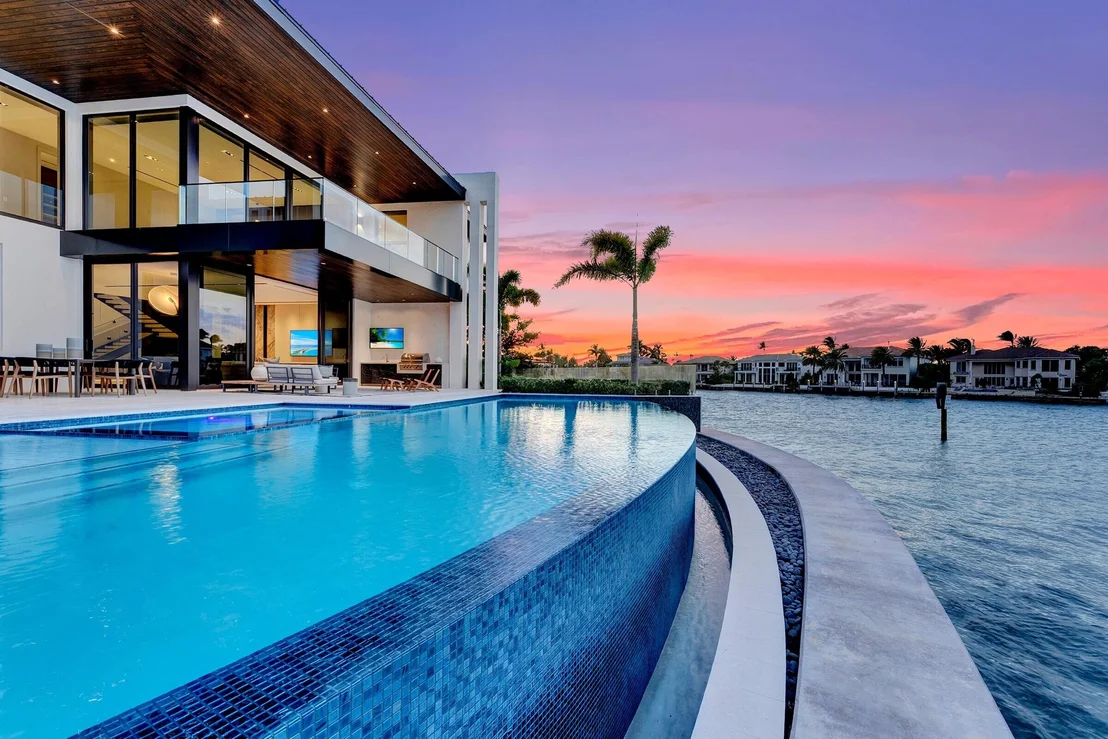 Photo of 829 Orchid Drive