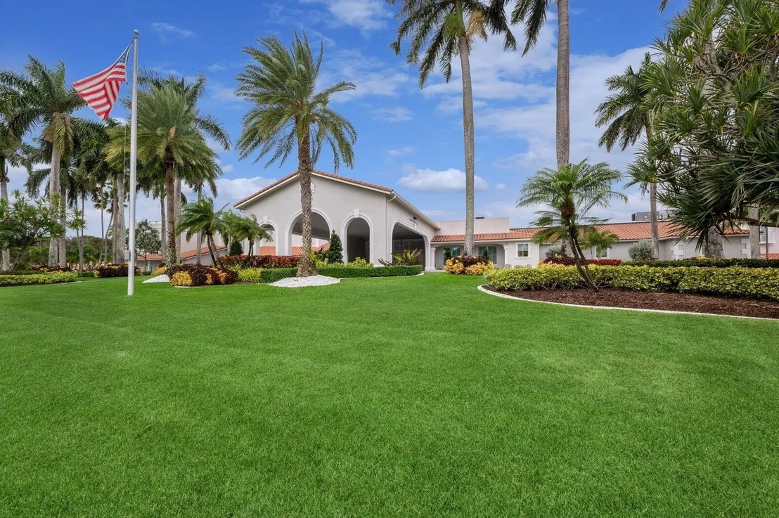 Photo of 6410 Royal Manor Circle