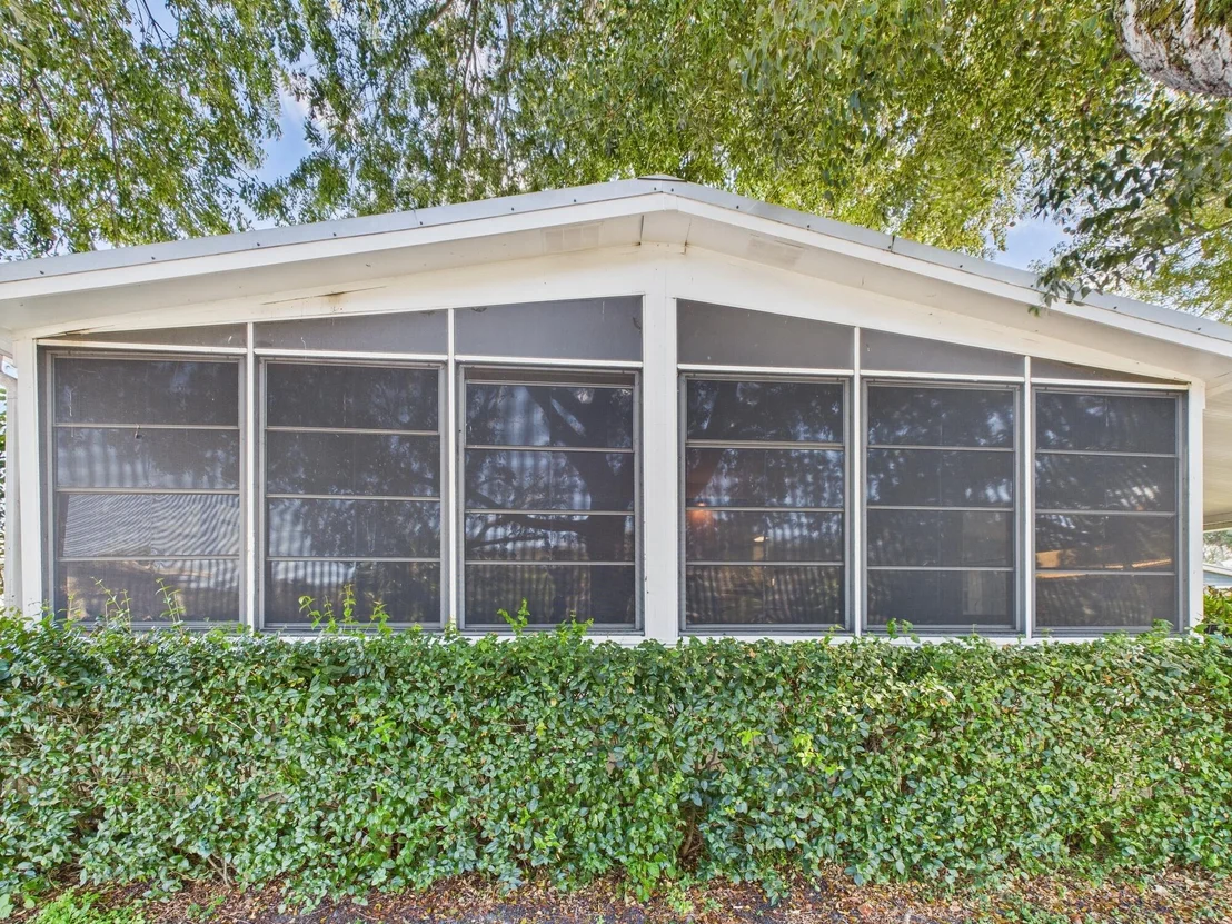 Photo of 407 NE 8th Avenue