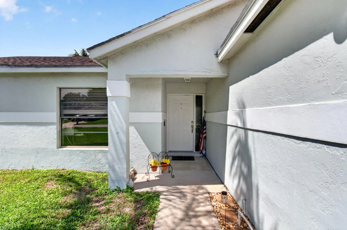 Photo of 39 CEDAR Circle