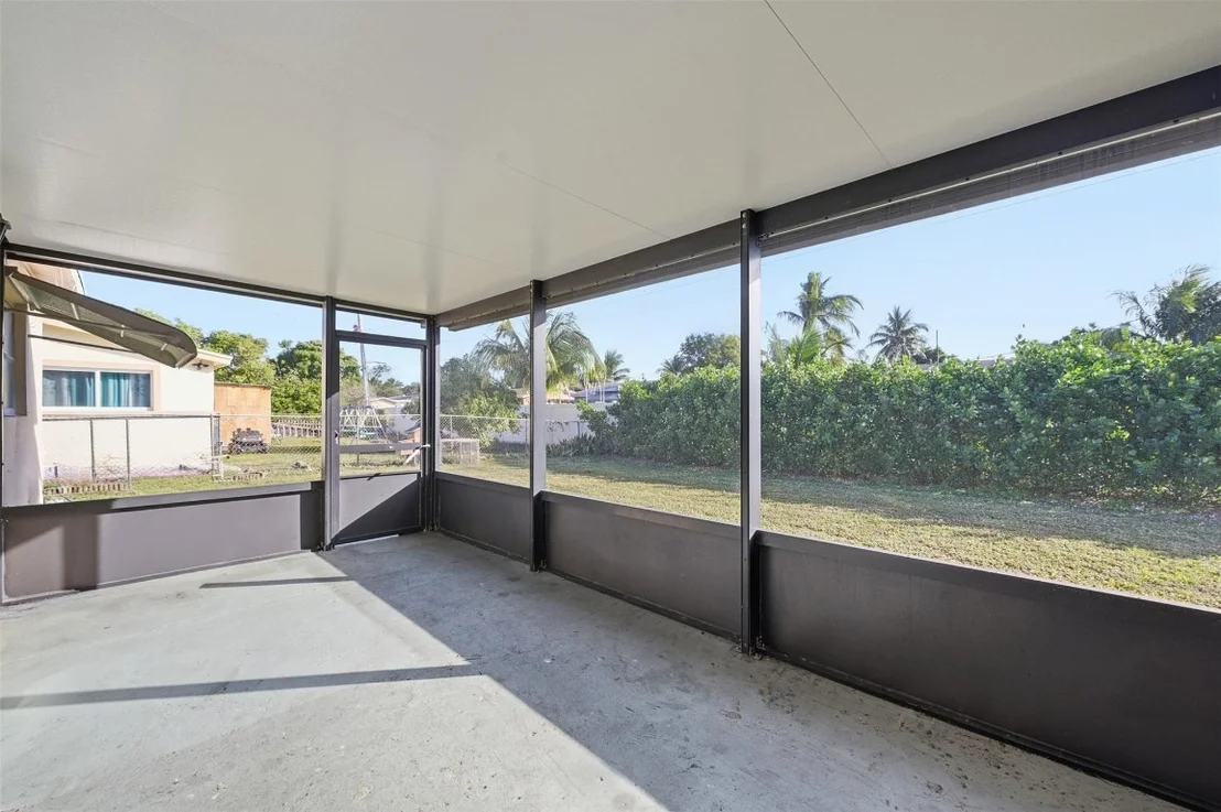 Photo of 4030 NW 3rd Way