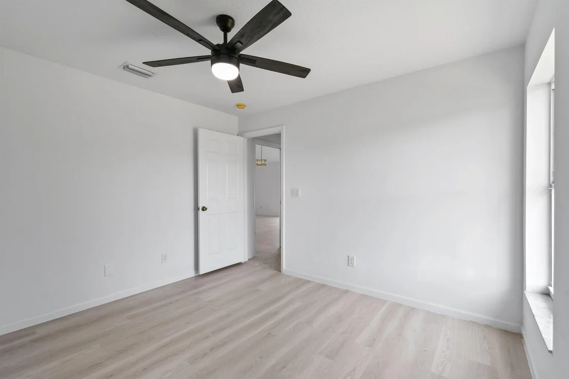 Photo of 15935 78th Place N
