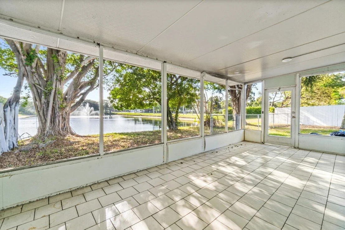 Photo of 4656 Lakeside Circle