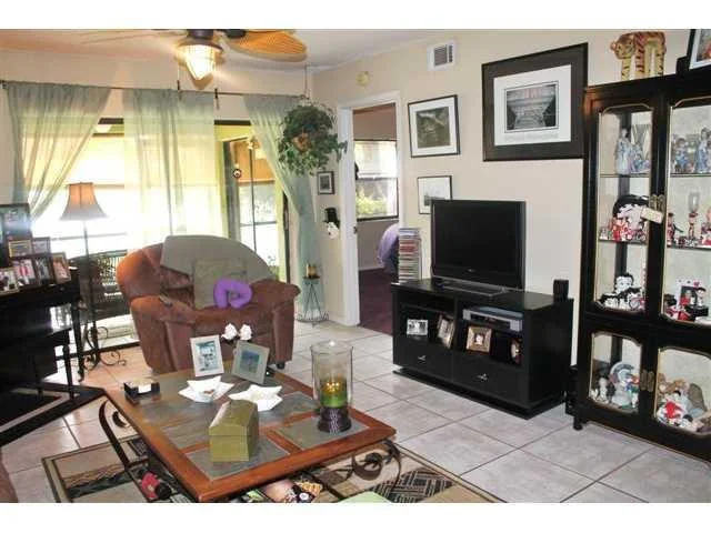 Photo of Unit F4 at 9641 Riverside Drive