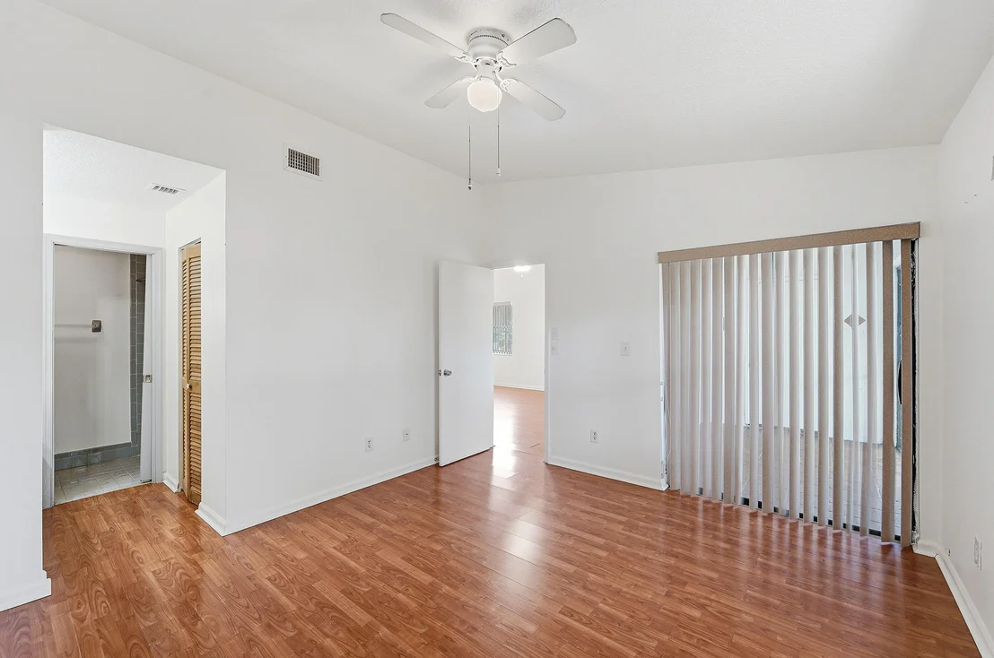 Photo of Unit 1F at 9641 Riverside Drive