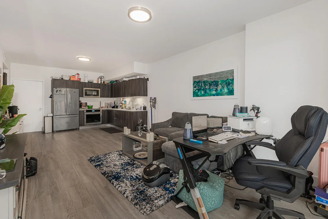 Photo of Unit 708 at 2960 NE 207th Street