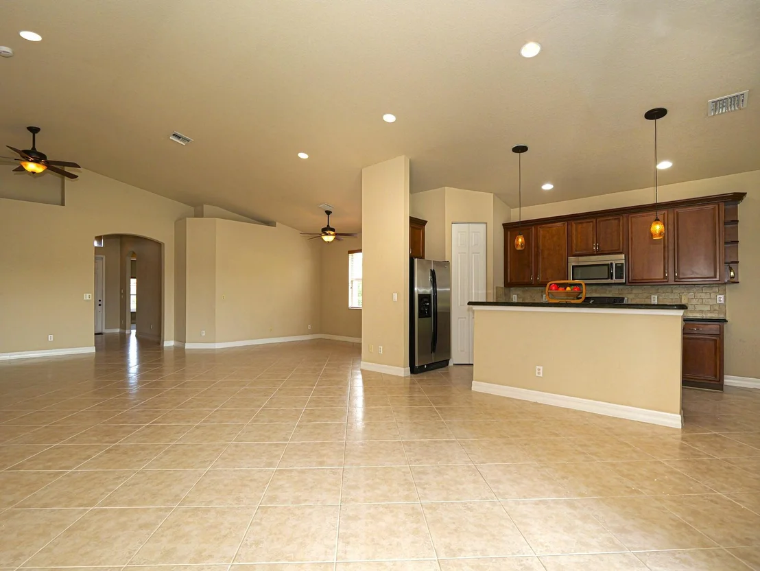 Photo of 5560 57th Way