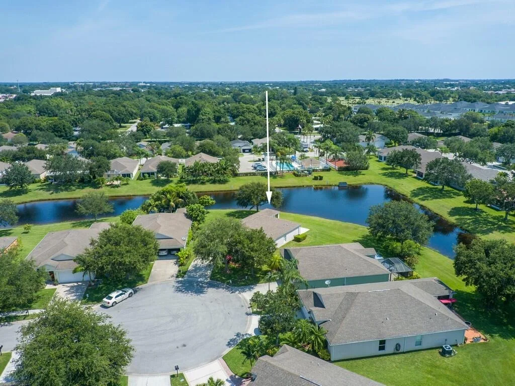 Photo of 1380 11th Lane