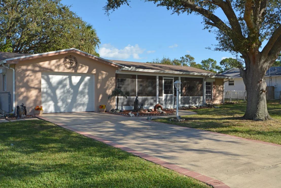 Photo of 6000 Birch Drive