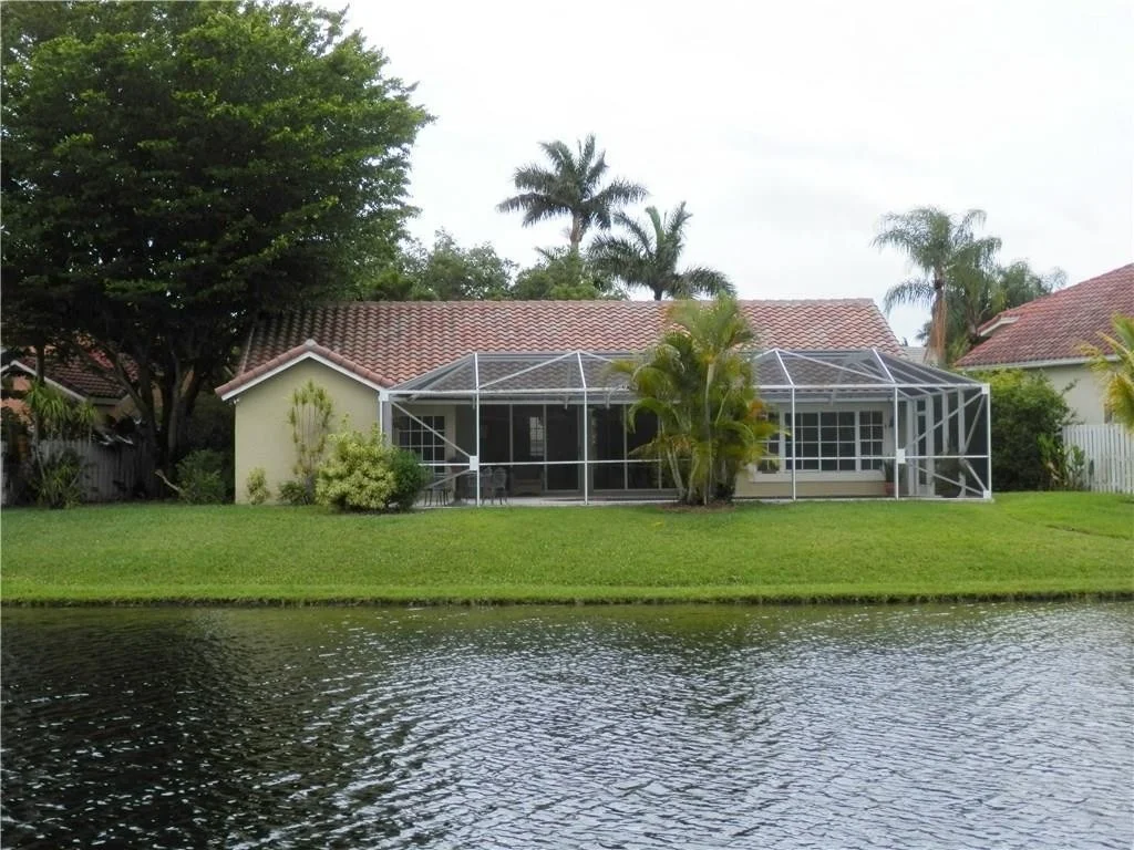 Photo of 1097 Longview