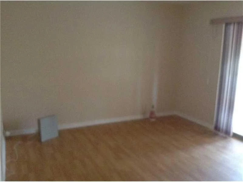 Photo of Unit F1 at 1901 Bermuda Circle